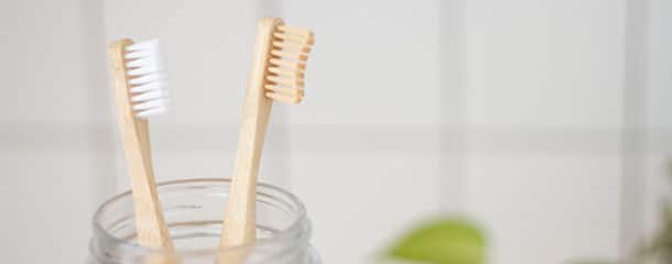 toothbrush banner - How to brush your teeth correctly
